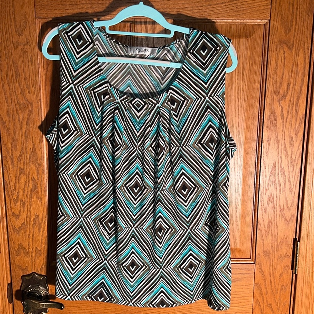 Easy care knit tank